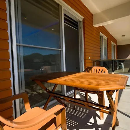 Modern Flat Near Public Transportation In Kemer Apartment Antalya
